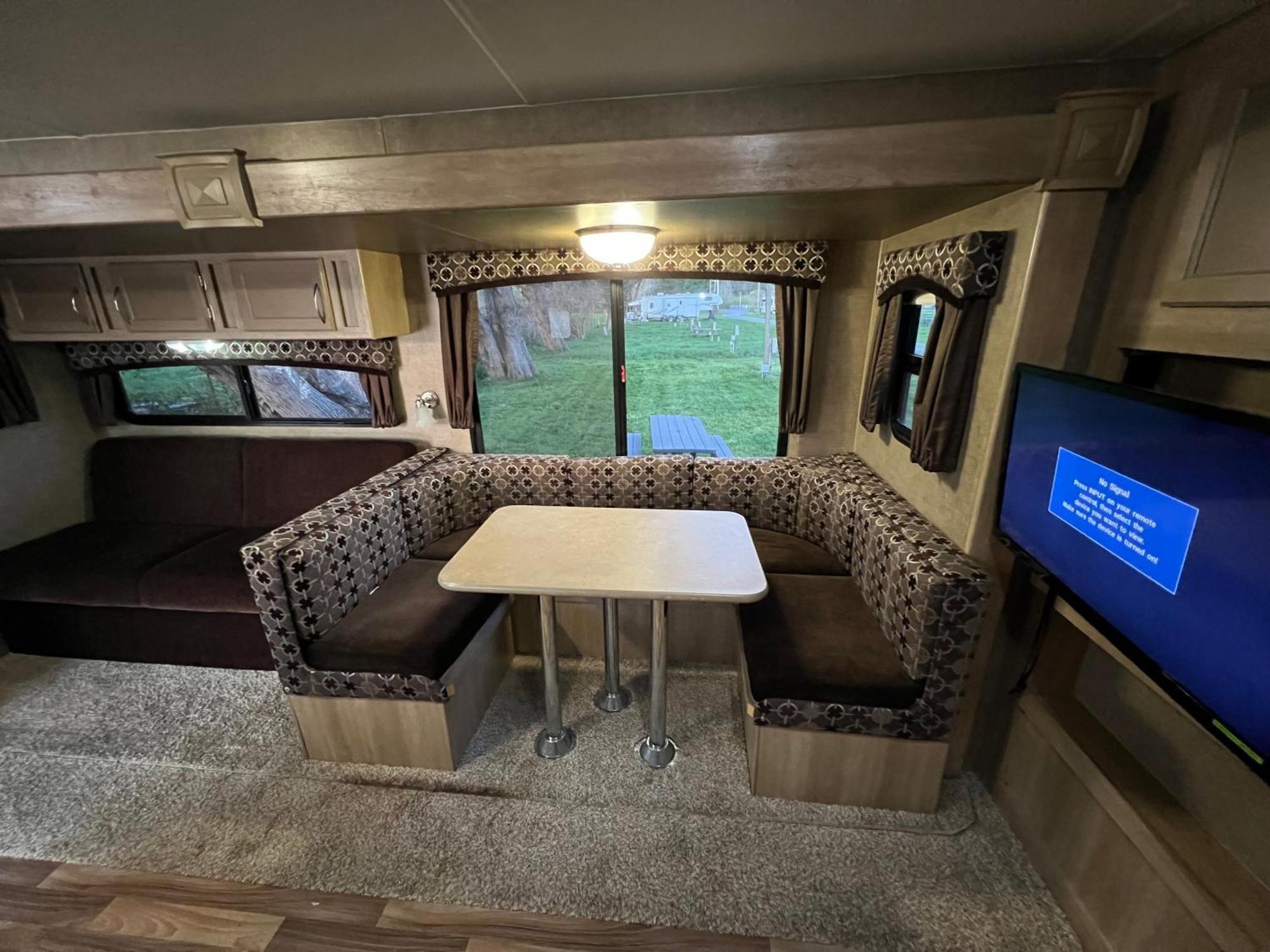 מלון קלמאת' Surfside Glamping Camper מראה חיצוני תמונה